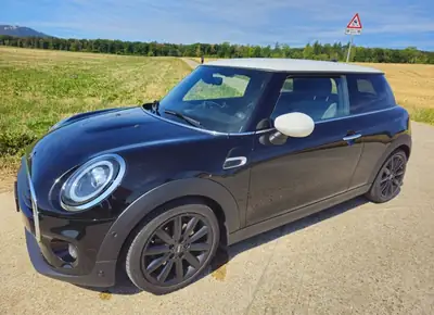 MINI Cooper 1.5i — Citadine British sportive, équipée et économe — vue extérieure