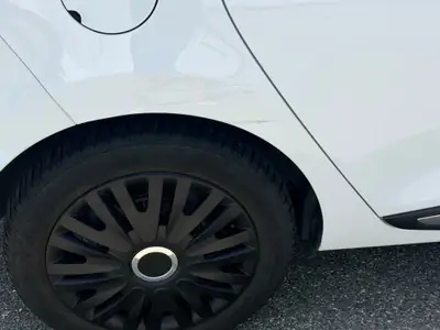 Renault Clio Estate 0.9 TCe Zen — Compacte polyvalente, faible consommation et sans sinistre — detail