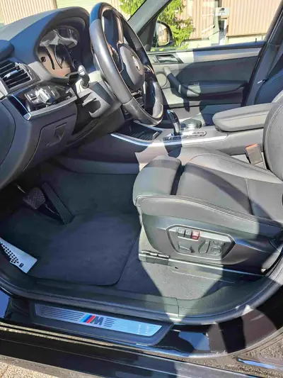 BMW X3 20d xDrive M Sport — SUV diesel performant, équipement premium, entretien impeccable — Miniatura 11