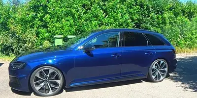 Audi RS4 Avant 2.9 V6 TFSI — Break sportif 450 ch, châssis Öhlins, état impeccable — rear view