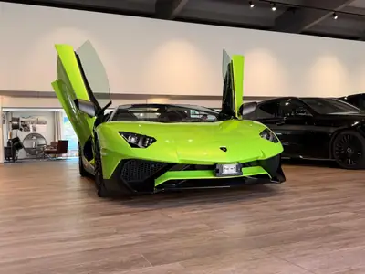 Lamborghini Aventador SV LP750-4 Superveloce Roadster — Légende V12 + MV Agusta exclusive — Miniature 15