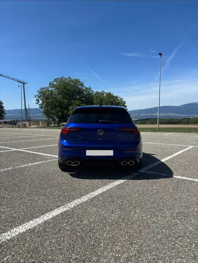 VW Golf 2.0 TSI R DSG 4motion — Performance intégrale et technologie avancée — arrière
