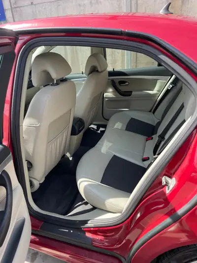 SAAB 9-3 2.0 T 210 Aero — Berline sportive suédoise, moteur turbo performant — dettaglio