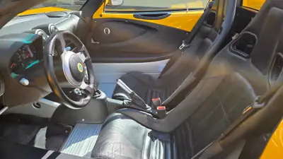 Lotus Elise 1.8 16V 111 SC — Sportive légendaire, 51 000 km, jaune éclatant — Detail