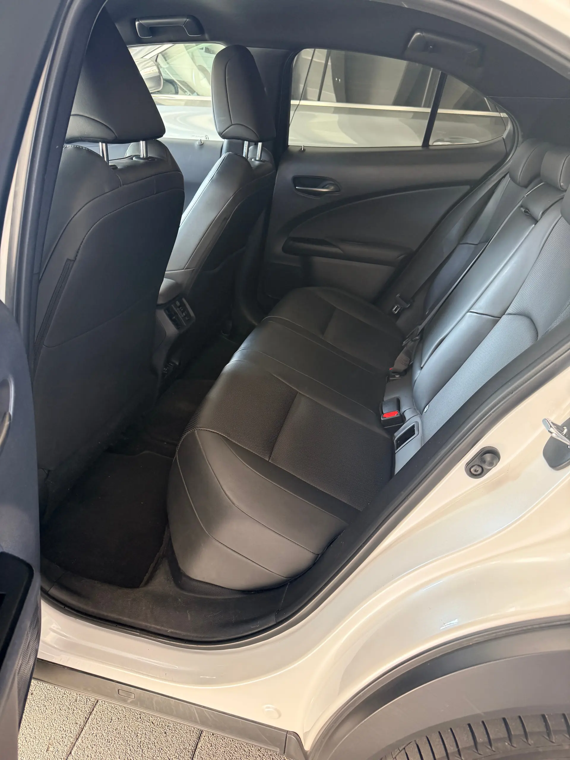 Lexus UX 2021 occasion Salvenach — 4