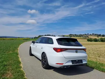SEAT Leon 1.5 eTSI 150 FR DSG — Break hybride léger, 80 000 km, sans sinistre — intérieur