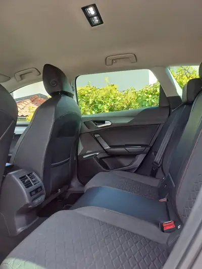 SEAT Leon 1.5 eTSI 150 FR DSG — Break hybride léger, 80 000 km, sans sinistre — Miniature 14