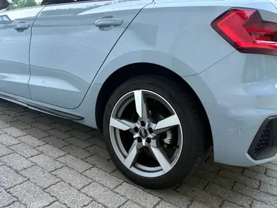 Audi A1 1.5 35 TFSI S-Tronic — Citadine dynamique, faible kilométrage, sans accident — Miniatur 11