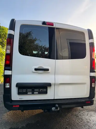 Opel Vivaro 1.6 CDTI 145 — Utilitaire compact fiable, frais révisionné — Miniatur 9