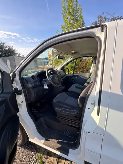 Opel Vivaro 1.6 CDTI 145 — Utilitaire compact fiable, frais révisionné — Miniatur 10