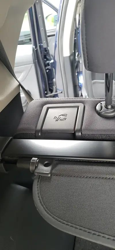 SsangYong Korando 1.6 CRDi — SUV compact diesel, 31 000 km seulement — Thumbnail 9