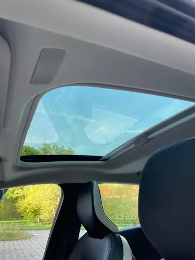 Renault Captur 2021 — Petit SUV urbain, toit panoramique, seulement 31'000 km — dashboard