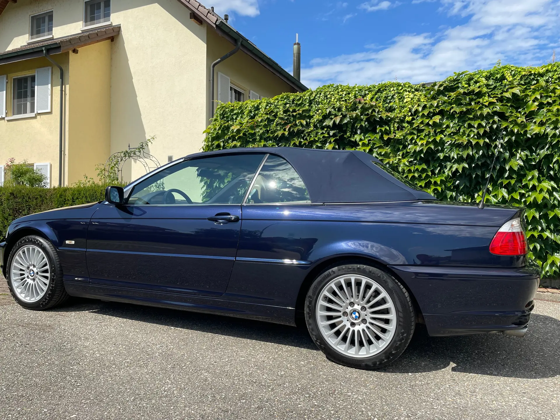 BMW 330 2001 occasion Aarwangen — 2