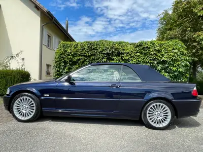 BMW 330 Ci — Cabriolet élégant, moteur 231 ch, phase mythique 2001 — détail