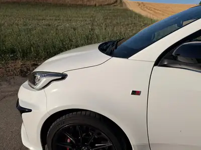 Toyota GR Yaris 1.6 Turbo Sport 4x4 — Performance turbo et polyvalence 4 roues motrices — detail