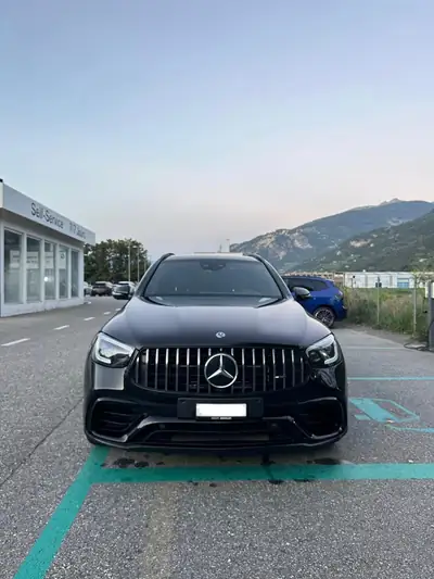 Mercedes-Benz GLC 63 AMG 4MATIC — Puissance brute et luxe sportif, 57'000 km seulement — vue extérieure