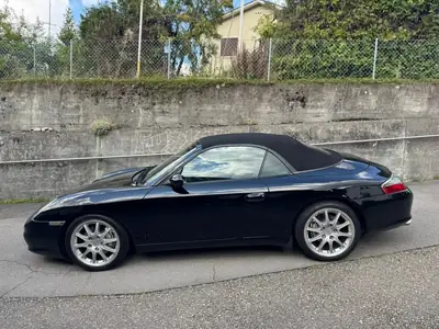 Porsche 911 Carrera 4 Cabriolet — 320 ch, boîte manuelle, 70'000 km — vue extérieure