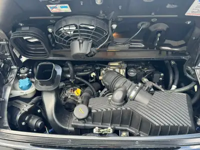 Porsche 911 Carrera 4 Cabriolet — 320 ch, boîte manuelle, 70'000 km — Miniature 7