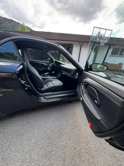 Porsche 911 Carrera 4 Cabriolet — 320 ch, boîte manuelle, 70'000 km — Miniature 12