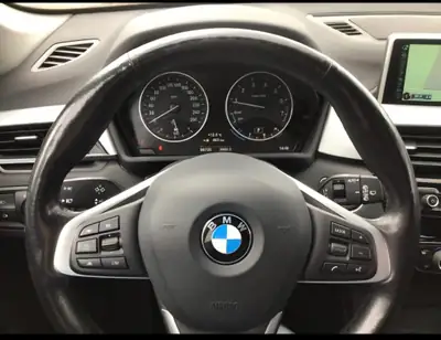 BMW X1 20i xDrive — SUV compact polyvalent, 148 000 km, sans accident — Miniature 9