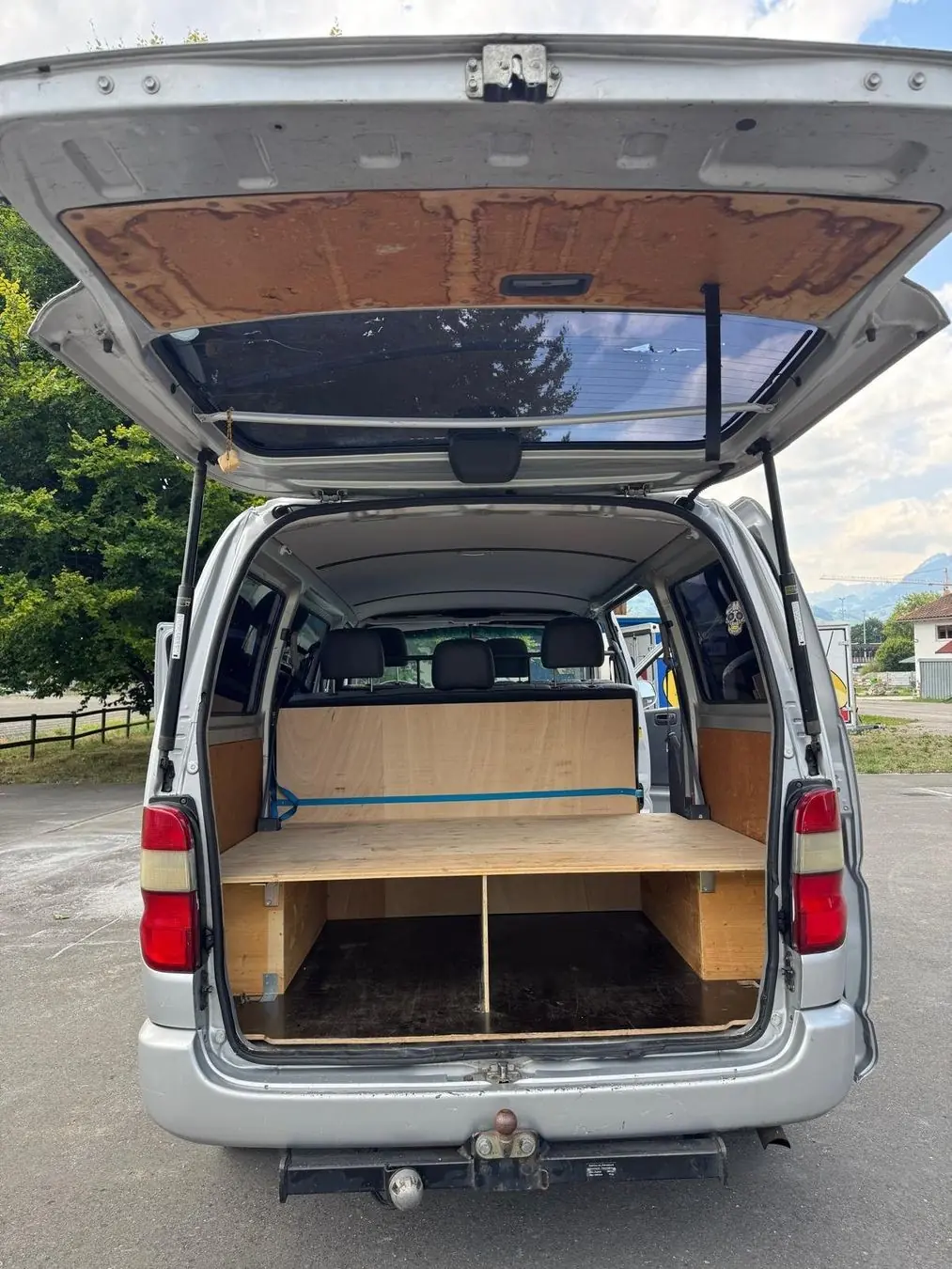 Toyota Hiace 2006 occasion Reinach — 3