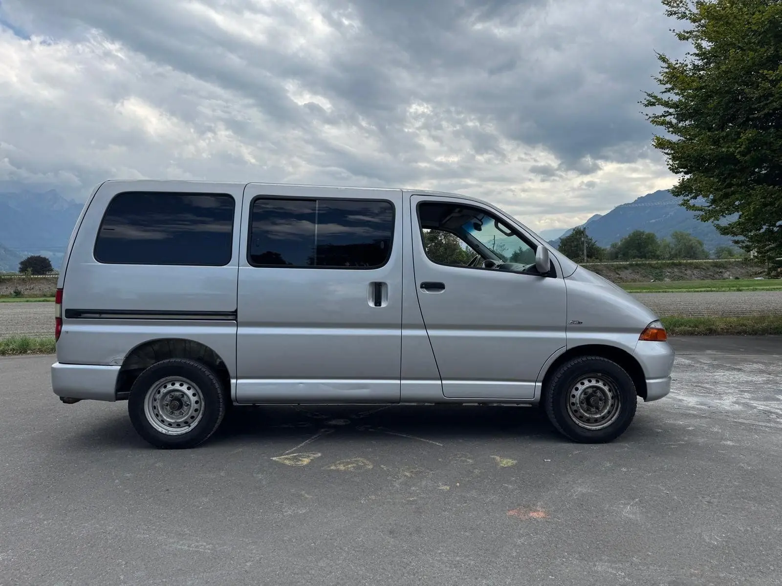 Toyota Hiace 2006 occasion Reinach — 1