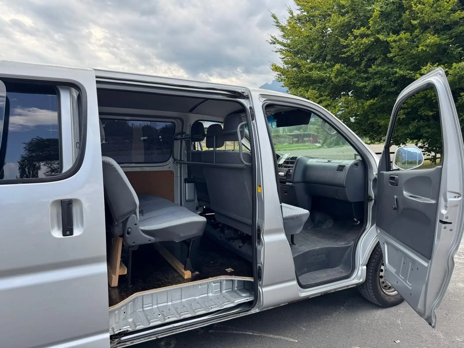 Toyota Hiace 2006 occasion Reinach — 5