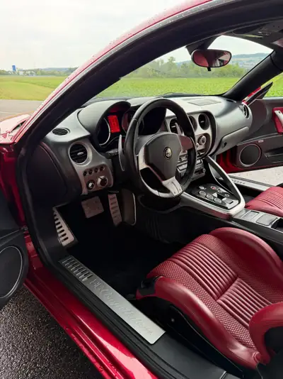 Alfa Romeo 8C Coupé 2008 — Légendaire sportive italienne, seulement 48'000 km — cruscotto