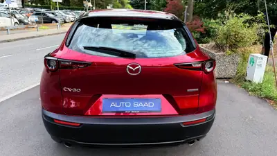 Mazda CX-30 SKYACTIV-G M Hybrid 122 — SUV compact hybride, entretien impeccable — tableau de bord