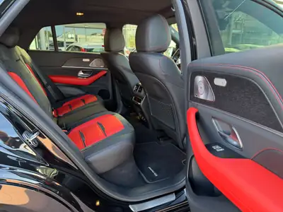 Mercedes-Benz GLE 53 AMG — Hybride rechargeable haute performance, 9 600 km — détail