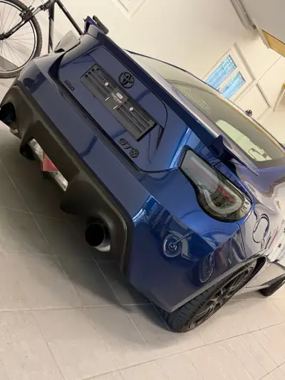 Toyota GT 86 2.0 D-4S Sport — Coupé sportif pur jeu, 311 ch et boîte manuelle — Innenraum
