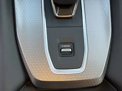 Nissan Qashqai 1.3 DIG-T MHEV — SUV compact hybride, garantie constructeur, 13 800 km — Miniatura 25