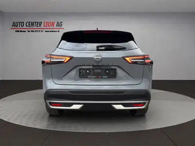 Nissan Qashqai 1.3 DIG-T MHEV N-Connecta — SUV hybride léger, faible kilométrage et garantie constructeur — cruscotto