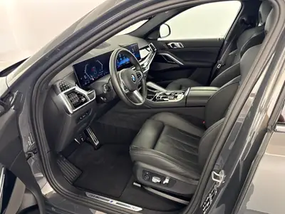 BMW X6 xDrive 40d MSportPro — SUV Coupé Diesel MHEV, 8000 km, équipement premium — Armaturenbrett
