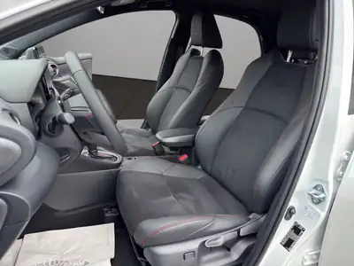 Toyota Yaris 1.5 GR Sport e-CVT — Citadine hybride neuve avec garantie 10 ans — Miniatura 9