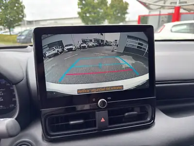 Toyota Yaris 1.5 GR Sport e-CVT — Citadine hybride neuve avec garantie 10 ans — Miniatura 28