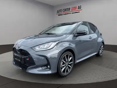 Toyota Yaris 1.5 GR Sport e-CVT — Citycar hybride neuf, technologie et garantie premium — fianco