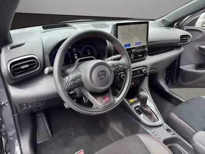 Toyota Yaris 1.5 GR Sport e-CVT — Citycar hybride neuf, technologie et garantie premium — Miniatura 10