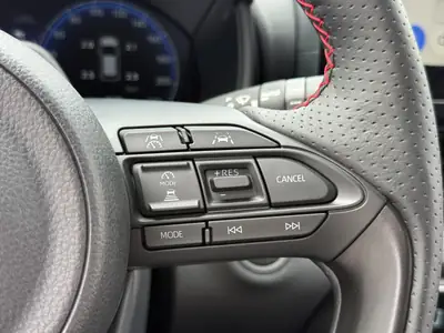 Toyota Yaris 1.5 GR Sport e-CVT — Citycar hybride neuf, technologie et garantie premium — Miniatura 22