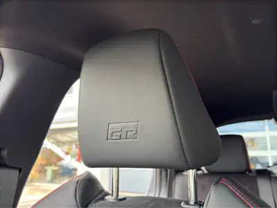 Toyota Yaris 1.5 GR Sport e-CVT — Citycar hybride neuf, technologie et garantie premium — Miniatura 28