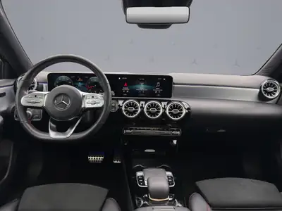 Mercedes-Benz Classe A 220 AMG Line — Berline sportive, transmission semi-automatique, 98'000 km — Miniatura 13