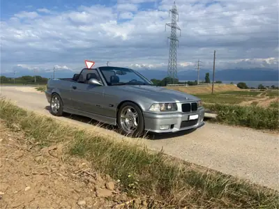 BMW M3 E36 Cabrio — Légende sportive manuelle, état exceptionnel et expertisée — Heckansicht
