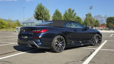 BMW M850i xDrive Individual — Cabriolet V8 sportif, 530 ch et très bas kilométrage — Außenansicht