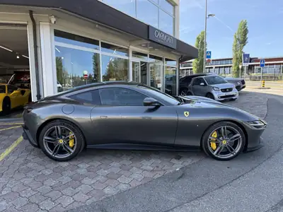 Ferrari Roma 3.9 V8 T — Coupé sport italien 620 ch, 7700 km seulement — Innenraum