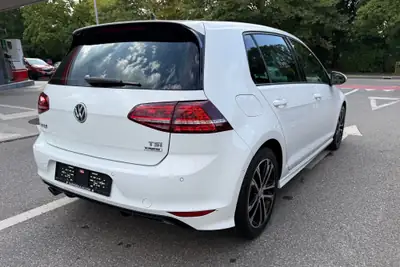 VW Golf 1.2 TSI Lounge R-Line — Compacte fiable, entretien à jour, 138 000 km — Armaturenbrett