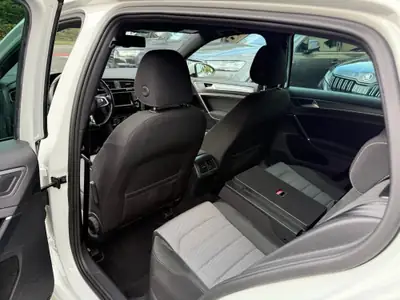 VW Golf 1.2 TSI Lounge R-Line — Compacte fiable, entretien à jour, 138 000 km — Miniatur 12