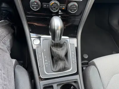 VW Golf 1.2 TSI Lounge R-Line — Compacte fiable, entretien à jour, 138 000 km — Miniatur 15