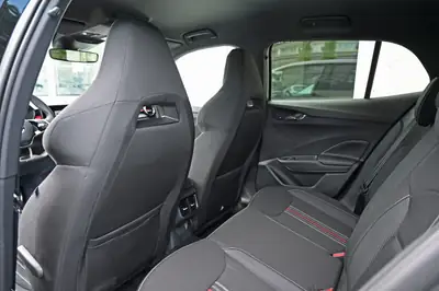 Skoda Fabia 1.0 TSI Monte Carlo — Citadine dynamique, 55 000 km, garantie incluse — Miniatur 11
