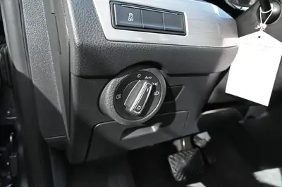 VW T6.1 Multivan — 7 places, 4Motion, spacieux et polyvalent — Miniatur 15