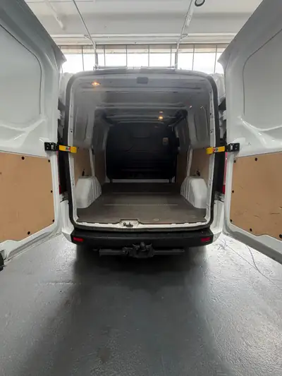 Ford Transit Custom 2.0 TDCi 130 — Utilitaire fiable, 43 000 km seulement — Thumbnail 13